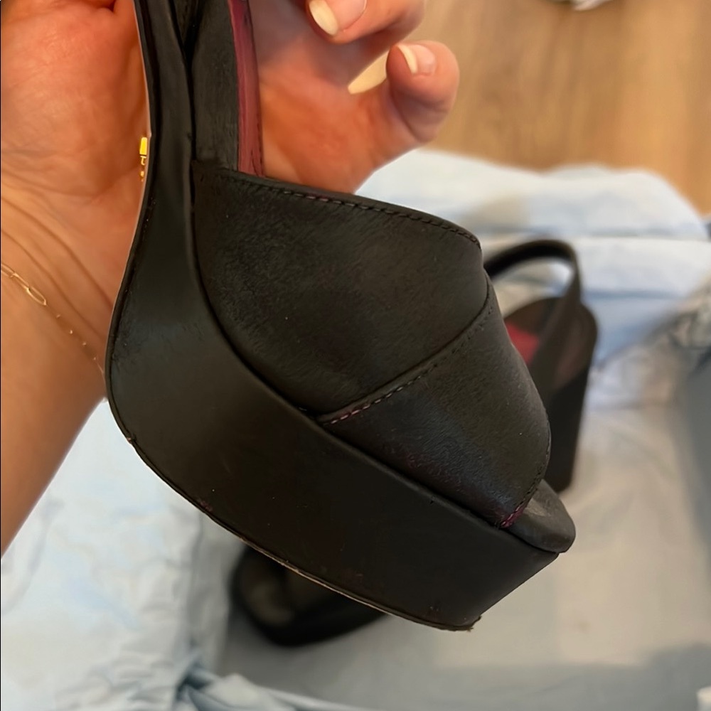 Prada Black Heeled Leather Shoes - Picture 5 of 12